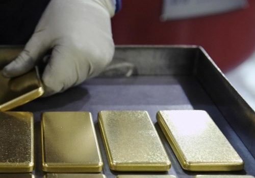 Should you buy gold before a market crash?